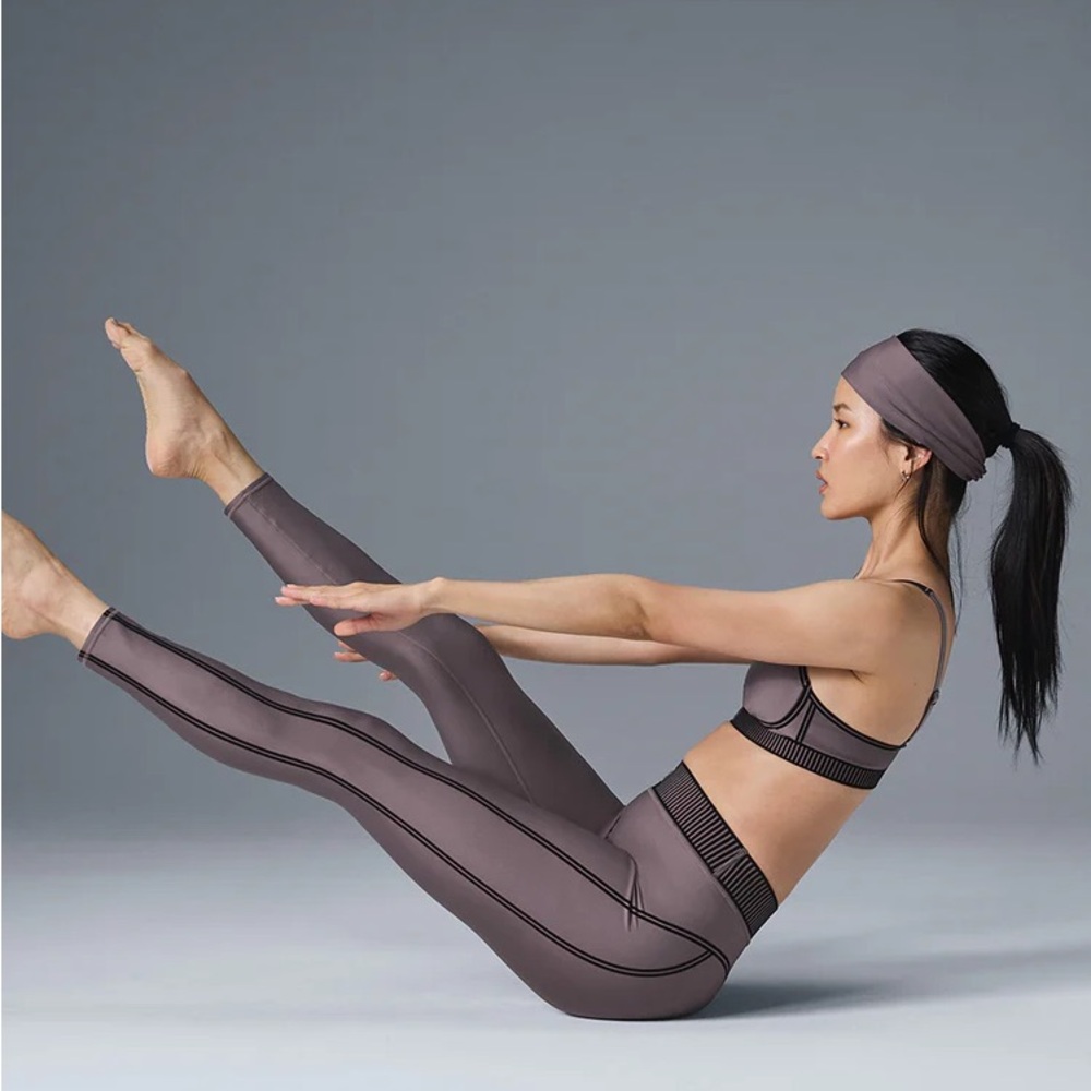Alo Airlift Legging Raisinette